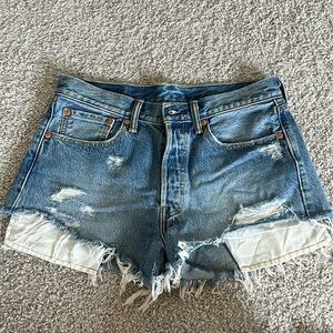 Levi 501 High Waisted Jean Shorts - Size 31